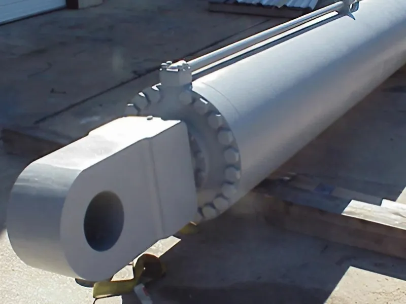 Off-shore Jacking cylinder