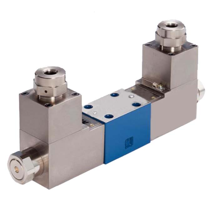 Explosion isolation proportional directional control valve