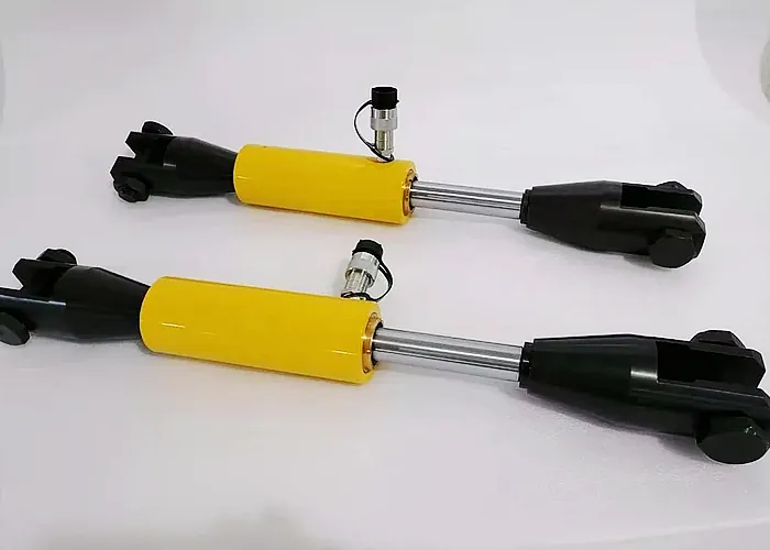 Two BRC Pull Hydraulic Cylinders