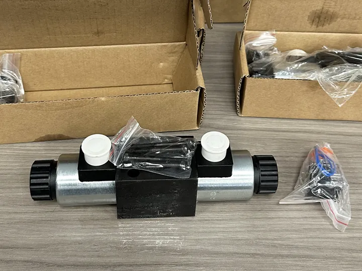 Packaged hydraulic valve