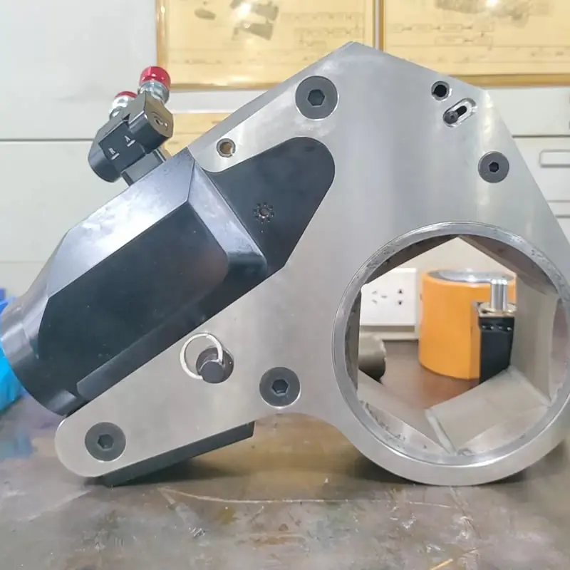 Proper Flange Bolting Techniques Using Hydraulic Torque Wrenches