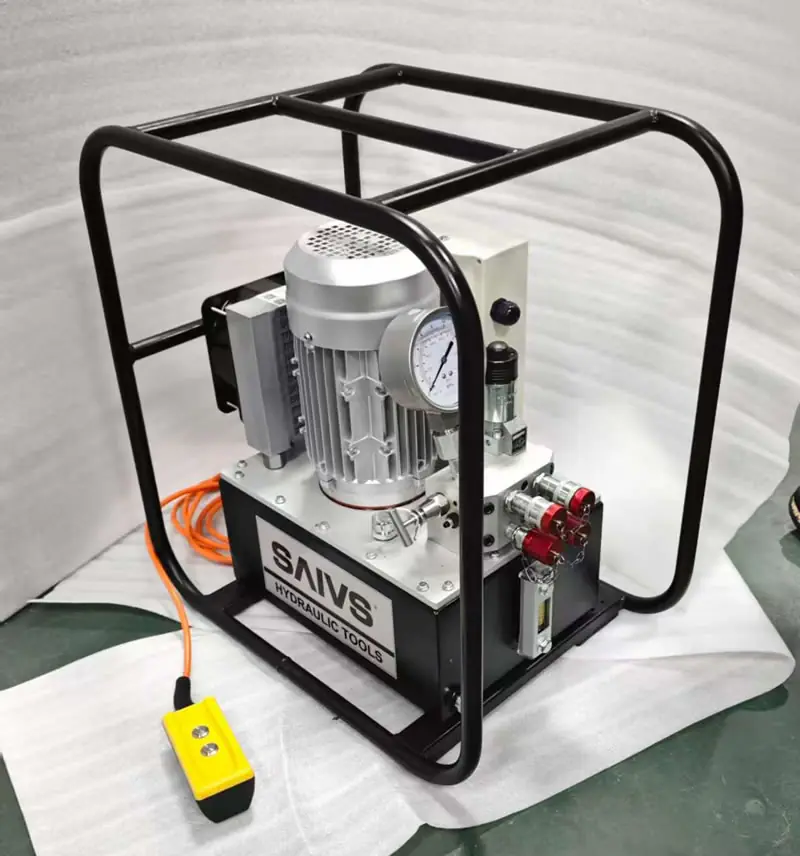 700 Bar /10000 Psi SWP8000 High Flow Electric Hydraulic Torque Wrench Pump(2) SWP8000-Electric-Hydraulic-Torque-Wrench-Pumps-1_1.webp